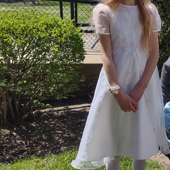 White girls' dress size 8 for flower girl/first communion/confirmation/party - Picture 10 of 10